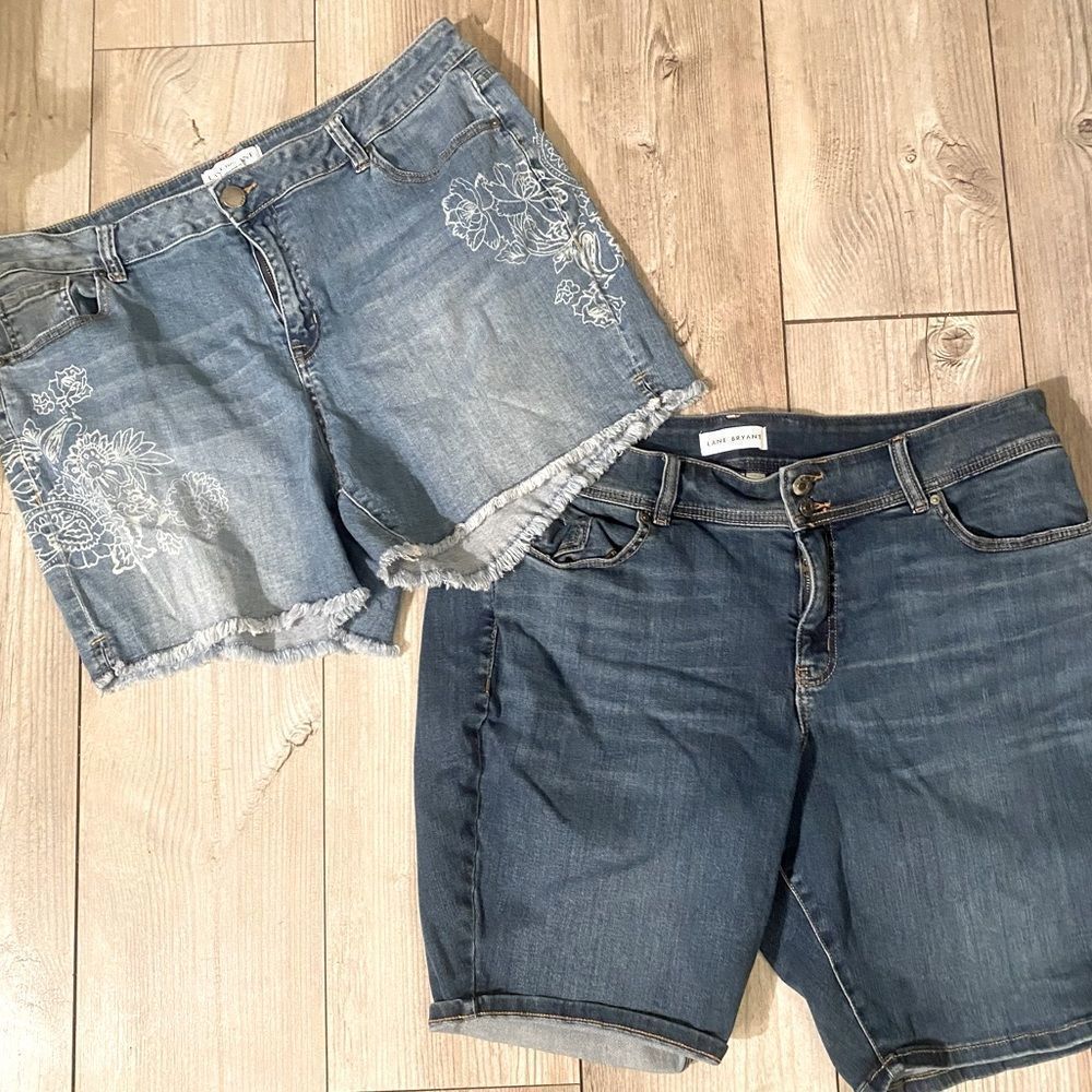 LANE BRYANT Size 20 Denim Short Lot